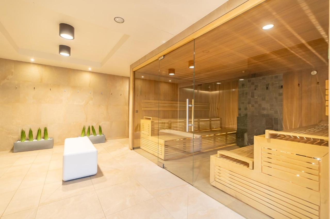 Apartment Fenomen: Premium Park & Sea View With Pool And Sauna *