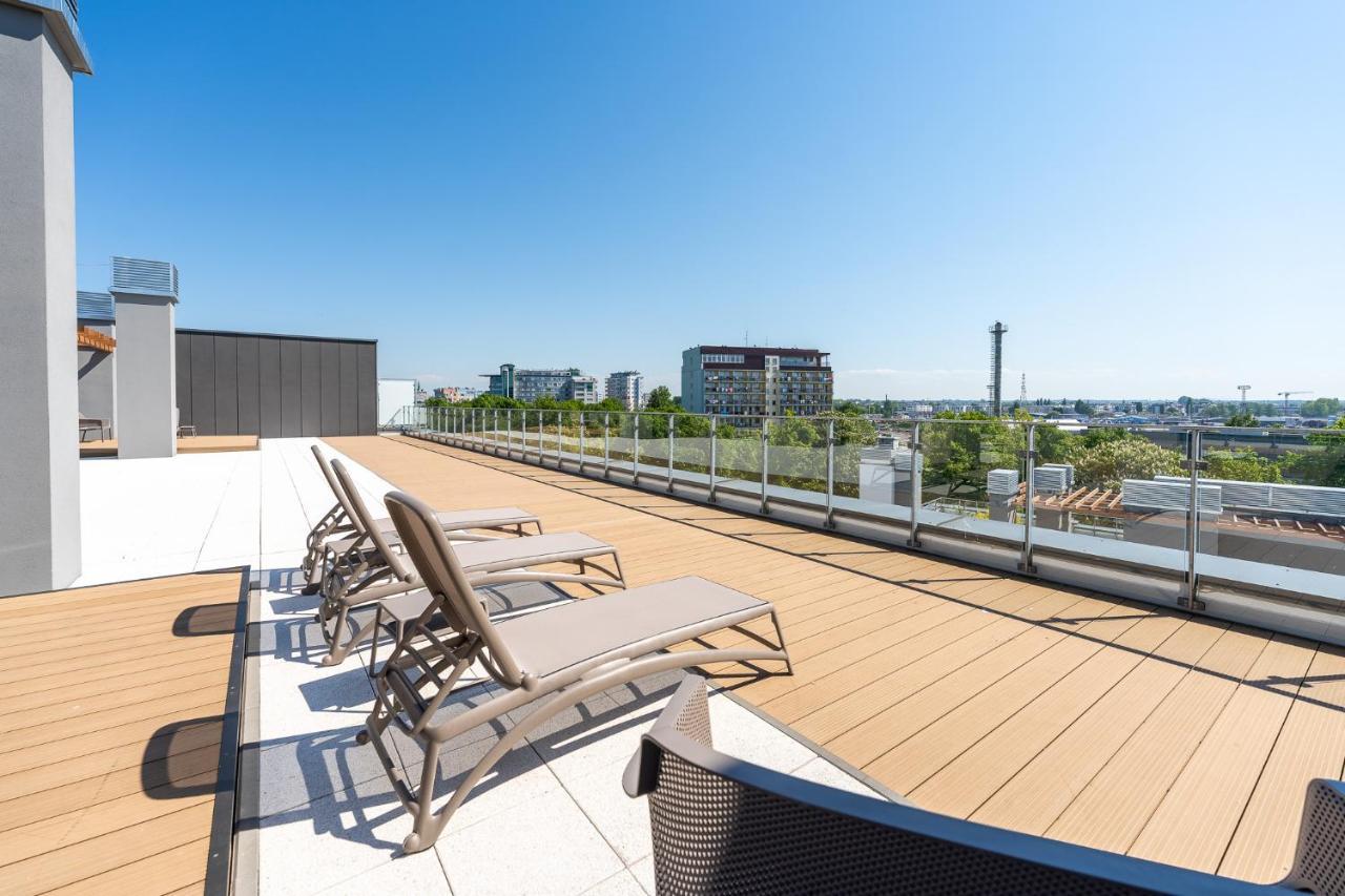 Fenomen: Premium Park & Sea View With Pool And Sauna
